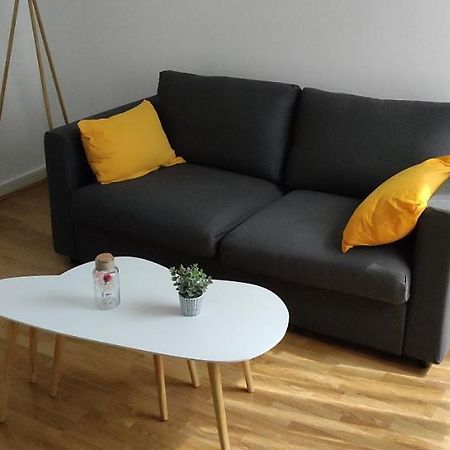 Le Barbatre Apartment Reims Bagian luar foto